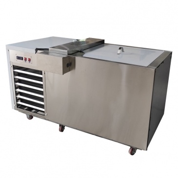 Transparent ice making machine